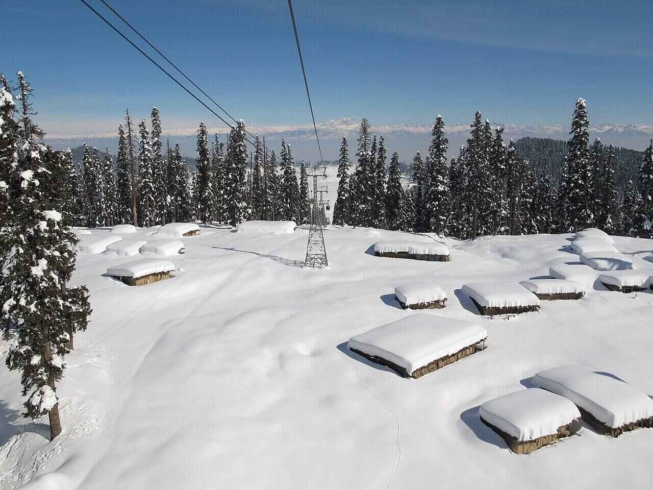 Gulmarg Gondola cable car