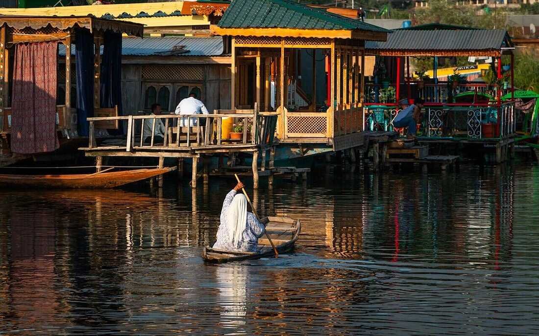Houseboats